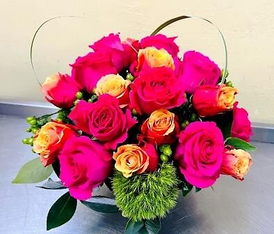 A Designer&#039;s choice - Throbbing Heart Roses