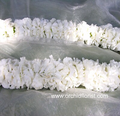 Carnation Lei - White