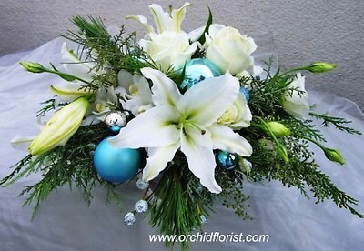 Crystal Blue Centerpiece